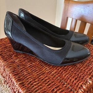 Life Stride Elegant Black Wedge Shoes
